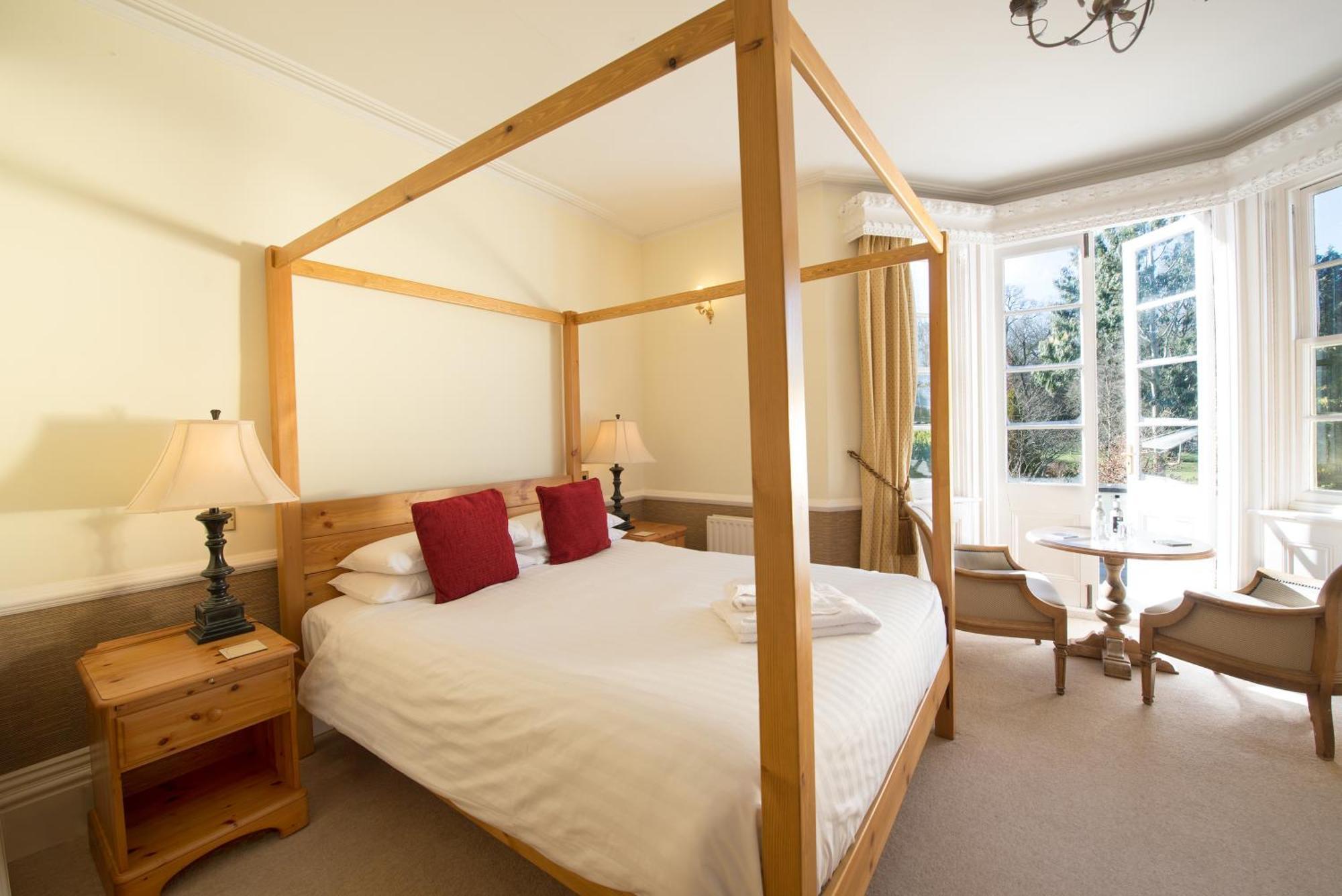 Woodlands Lodge Hotel Bartley Room photo