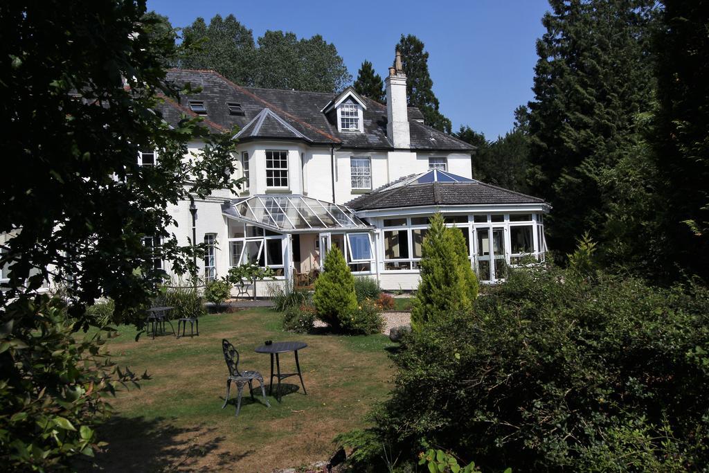 Woodlands Lodge Hotel Bartley Exterior photo