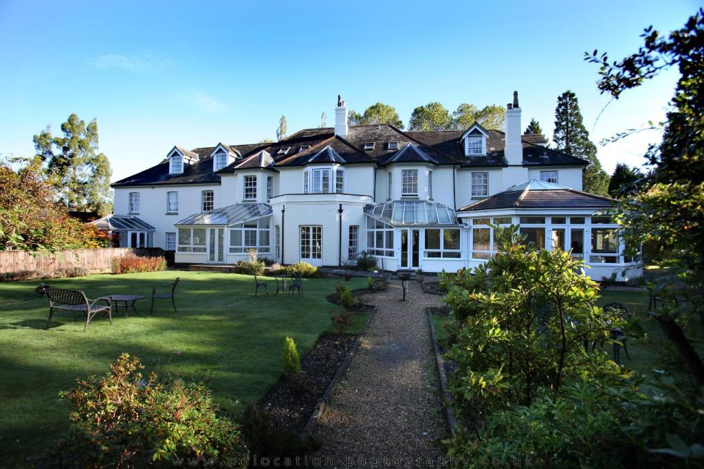 Woodlands Lodge Hotel Bartley Exterior photo